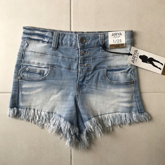 Ariya Jeans Denim Shorts Cut Off Frayed Curvy High Rise Distressed - Picture 1 of 7
